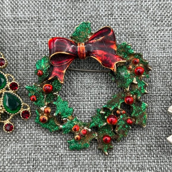 6 Festive Enamel & Rhinestone Christmas Tree Wreath Brooch Pin - Picture 10 of 15